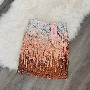 NWT-Sequin skirt💕-XS